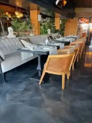 Metalik Epoksi Zemin Kaplama 3 metalik-epoksi-zemin-kaplamasi-uygulamasi-kale-art-decor